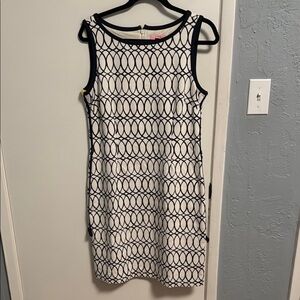 EUC Lilly Pulitzer Sheath Sleeveless Navy and White Dress. Size L.